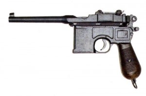 Пистолет Маузер К96. Вид слева.