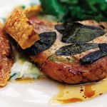 ZHarennye-svinye-otbivnye-s-shalfeem