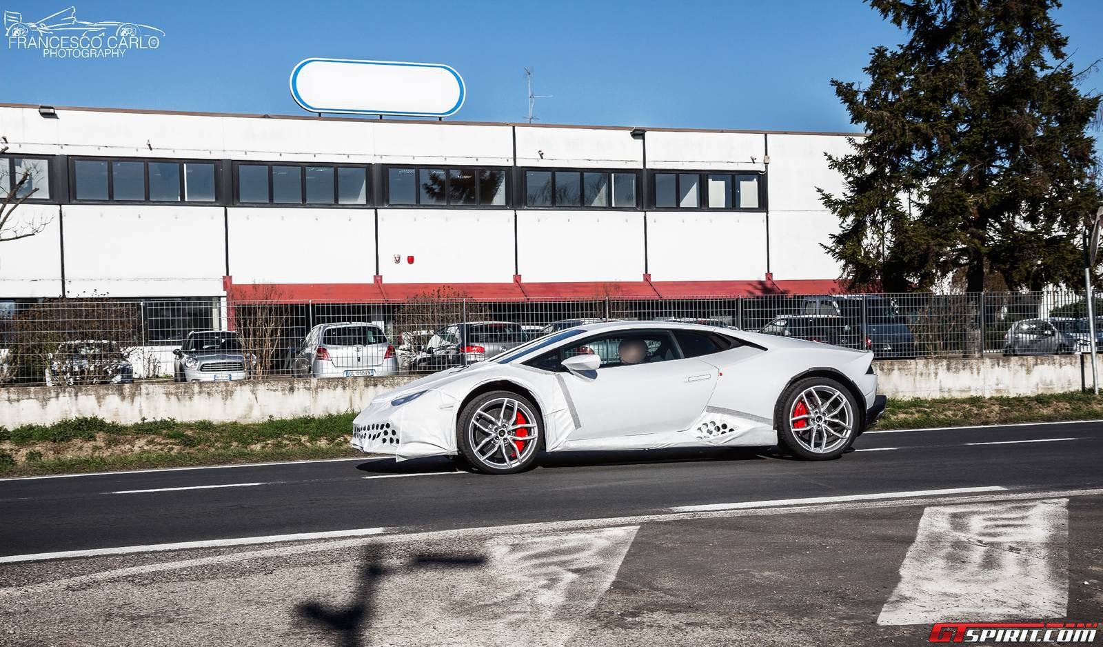 Сант-Агата-Болоньезе представит Huracan Super Trofeo Omologato (STO)