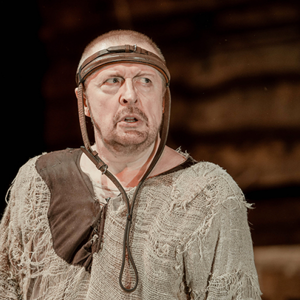 Александр Елагин: Любовь к театру и спорту дает мне возможность играть, но не заигрываться