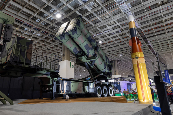 At Taiwan arms show, vendors bank on cheap weapons for big damage1