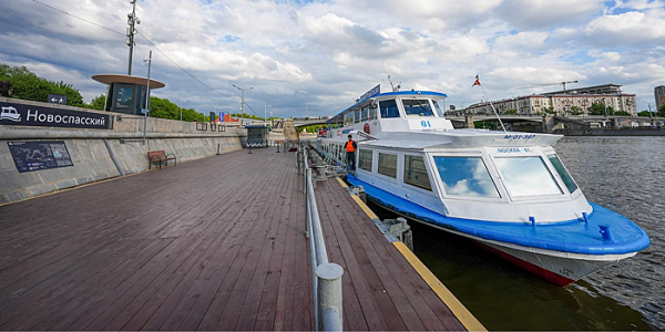 Причал «Новоспасский» в Москве временно недоступен для речных электросудов.