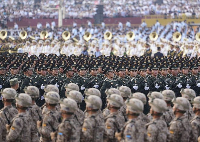 Крупнейший в истории Китая военный парад состоялся в Пекине. Среди почетных гостей были Владимир Путин и Ким Чен Ын