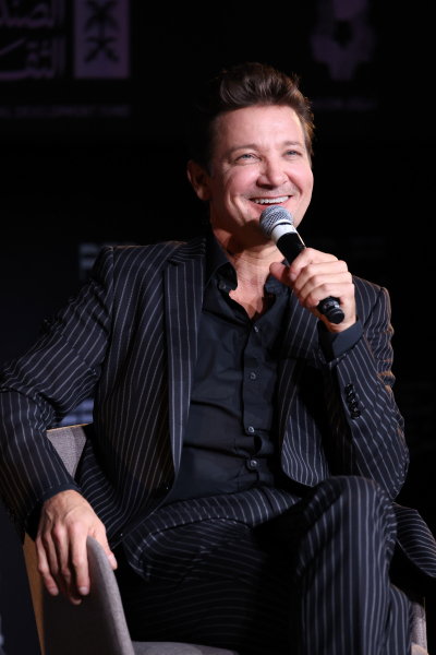  Jeremy Renner denies Yi Zhou's claims they reached 'peaceful' agreement10