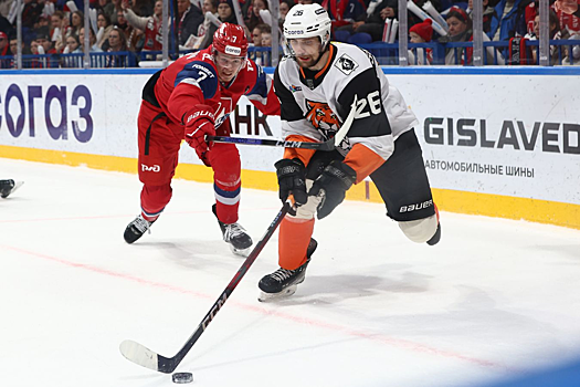 «Локомотив» уступил «Амуру» на своей арене в результативной игре, где суммарно было забито 10 голов