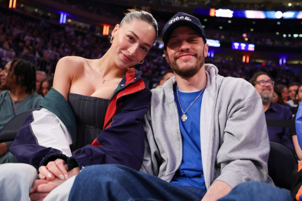 Pete Davidson's girlfriend, Elsie Hewitt, details debilitating pain during first pregnancy10