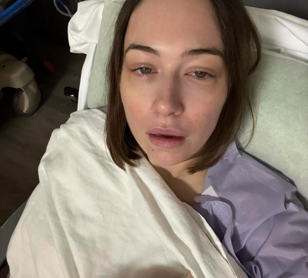 Pete Davidson's girlfriend, Elsie Hewitt, details debilitating pain during first pregnancy1
