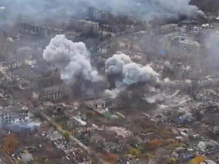 Покровск под угрозой: на Украине, похоже, начали информационную подготовку к его сдаче