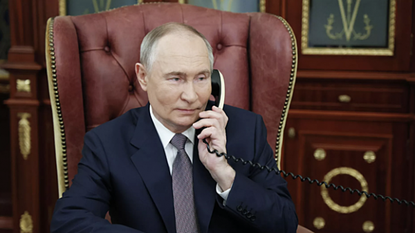 Лидеры России и Белоруссии, Владимир Путин и Александр Лукашенко, общались по телефону