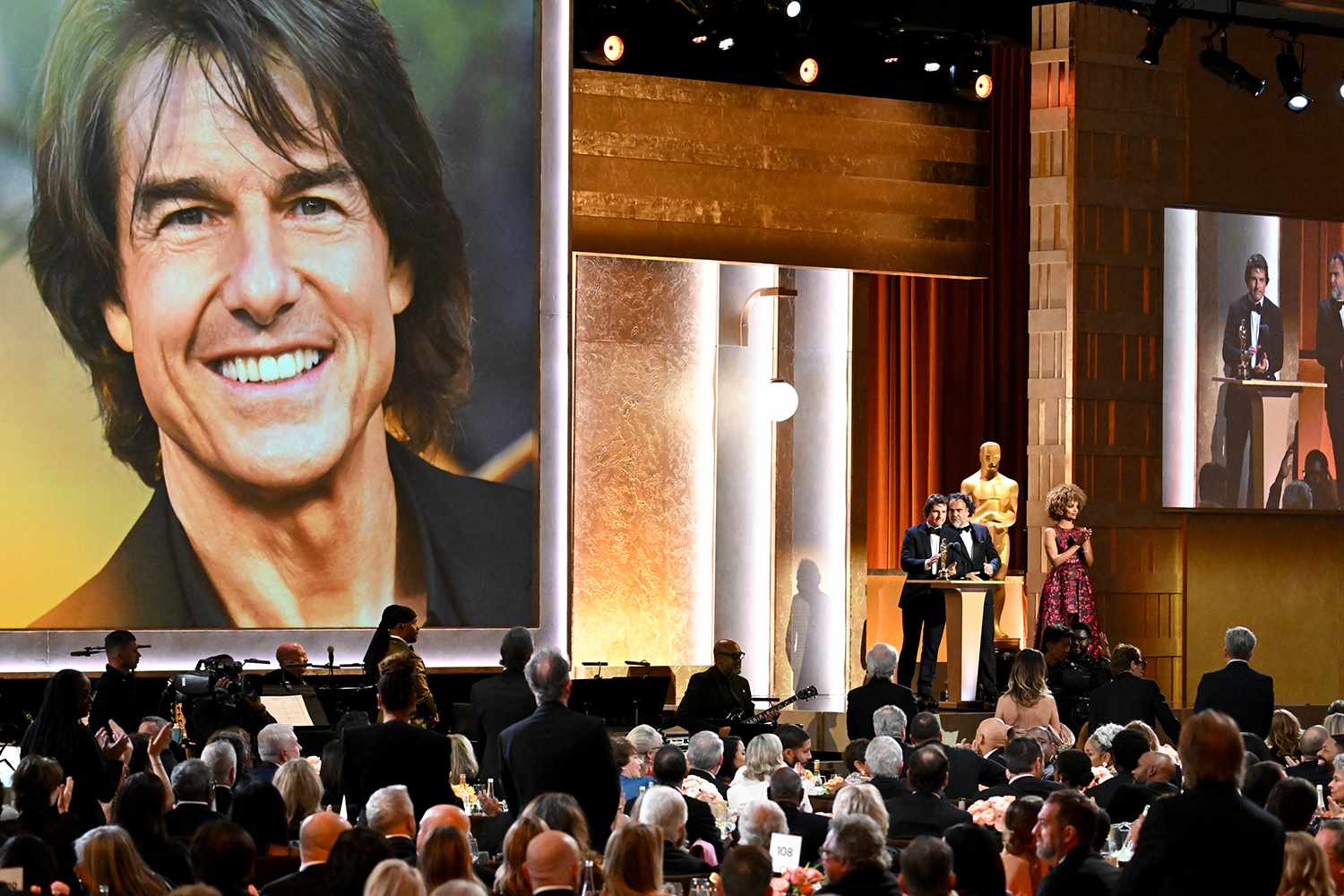 Tom Cruise Receives Honorary Oscar at 2025 Governors Awards3