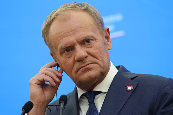 Туск кратко резюмировал отставку Ермака и переговоры Орбана с Путиным