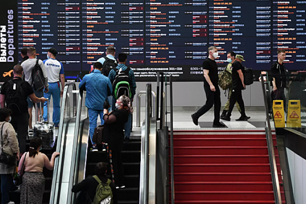 Массовый отток россиян из США в Россию, среди тех, кто уехал после начала СВО