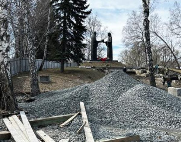 День Победы в Челябинске омрачится видом запущенного мемориала
