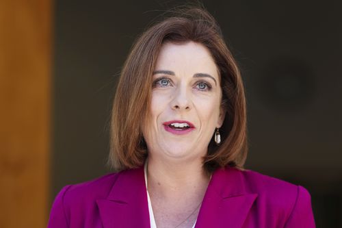 Anika Wells: Minister for Communications stings taxpayers with nearly $100,000 on flights to NYC2