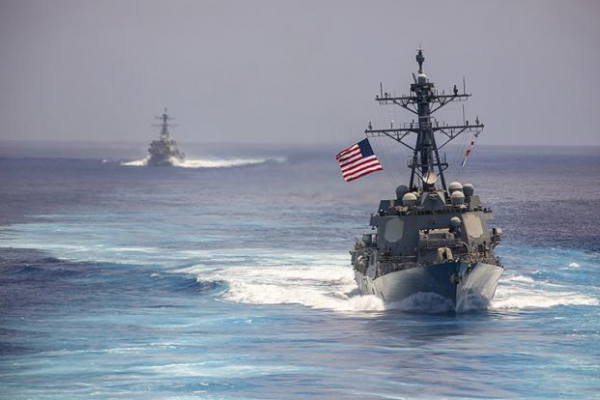 Для выполнения поставленных задач, армия США потопила два судна в Тихом океане