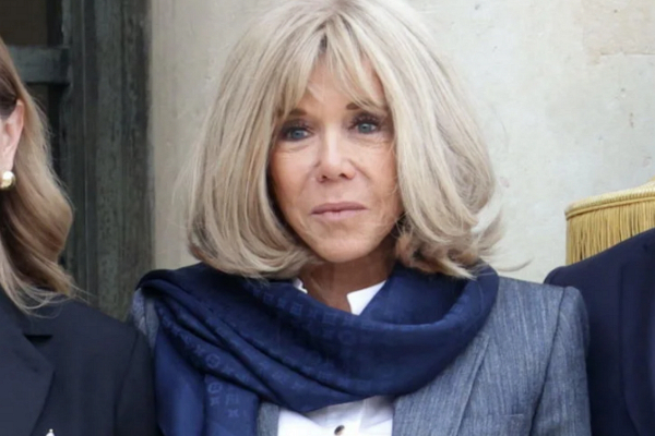 Неожиданный элемент на брюках Брижит Макрон вызвал настоящий ажиотаж