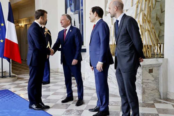 Против Уиткоффа на европейском ринге готовится команда в желто-голубом