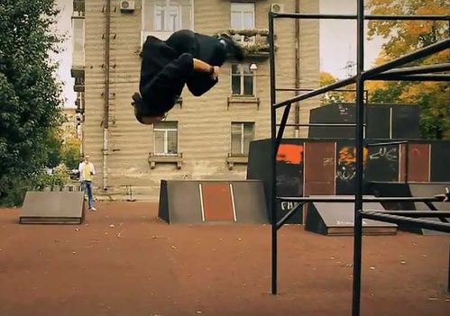 Как научиться паркуру в домашних условиях?