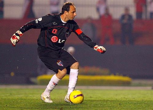 Вратарь забивающий голы