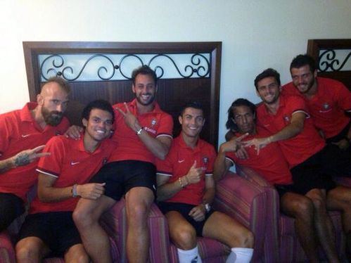 Футболисты в Твиттере