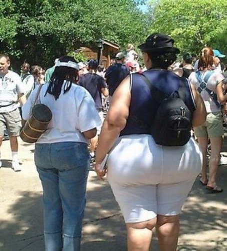 Попки спортсменок