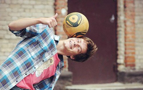 Футбольный фристайл