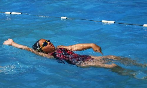 Как научиться плавать