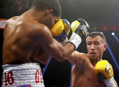 Василий Ломаченко (Украина) - Гамальер Родригес (Пуэрто-Рико) 2 мая 2015