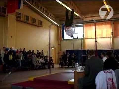 Рекорд подъёмов переворотом Рекорд подъёмов переворотом