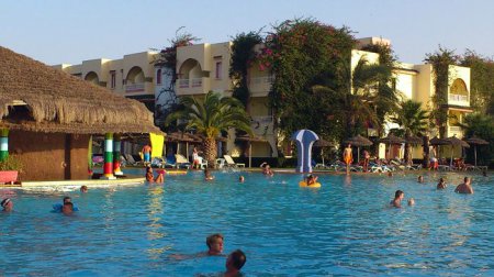 Тунис - ласковое солнце, лазурное море, прохлада оазисов, сказочная зелень рощ